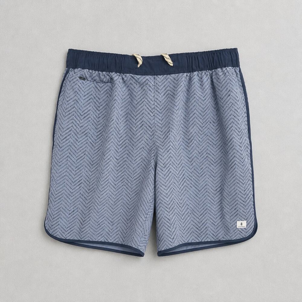 7 Diamonds Core Active Shorts Size M Gray Blue Herringbone Print Geometric 8"